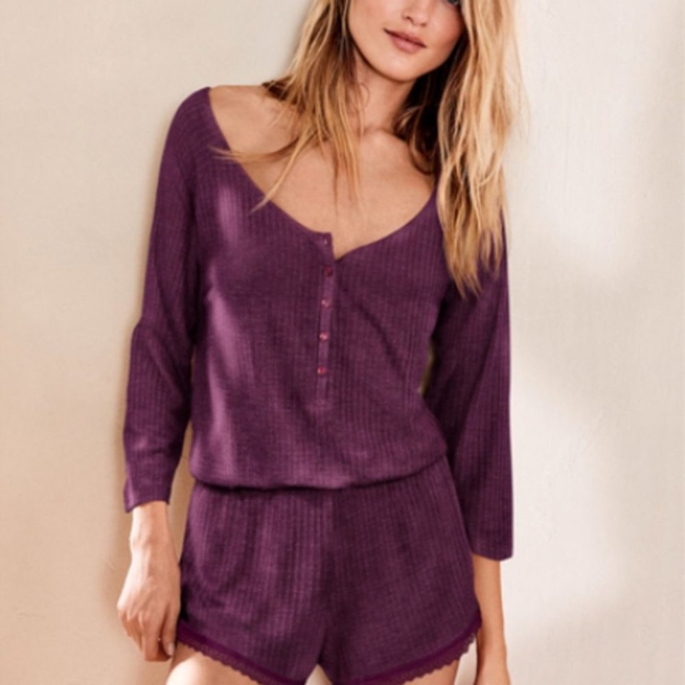Victoria’s Secret Ribbed Sleep Romper M NWT
